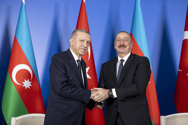Aliyev: İsrail ile Türkiye arasında arabuluculuk yaptık ve bunu duyurmadık